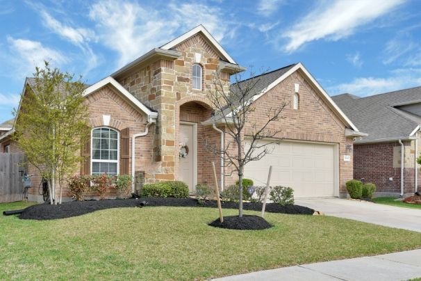 https://EstherBiggs.NewConstructionHomesForYou.com